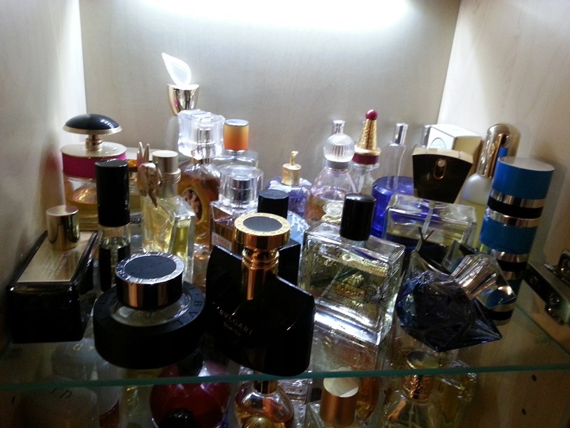 Perfume storage | Perfume storage, Perfume display, Perfume